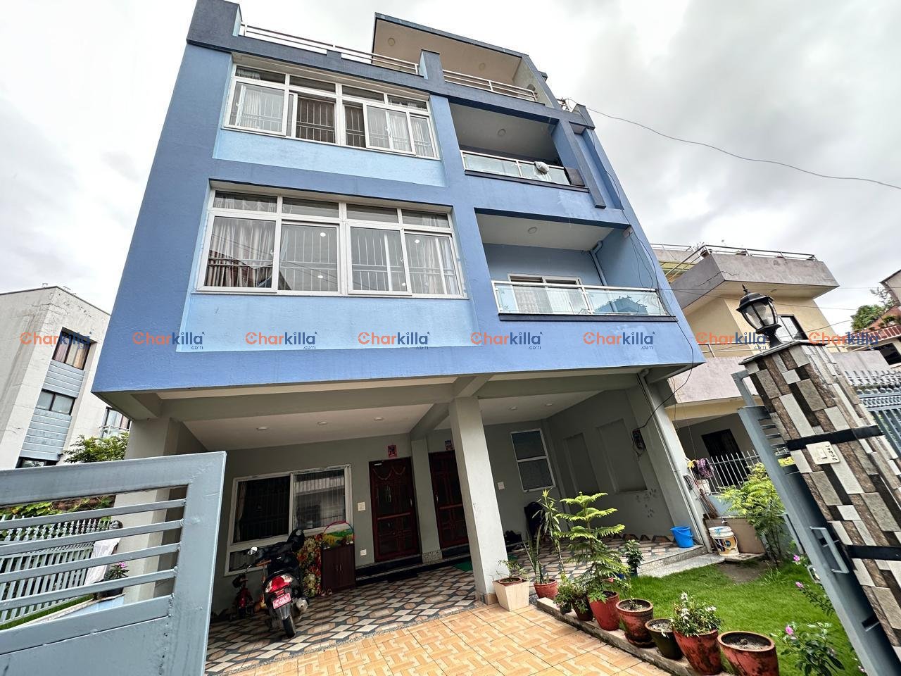 5 Aana Modern House for Sale