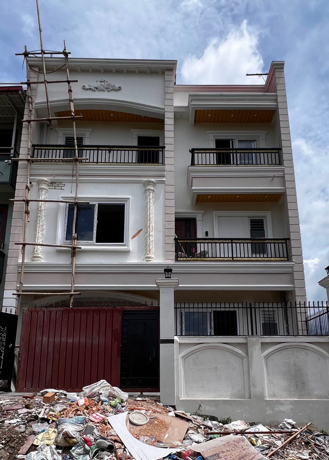 Elegantly Built Neoclassical Family Residence Near Imadol Bhatbhateni โ 3 Aana 1 Paisa